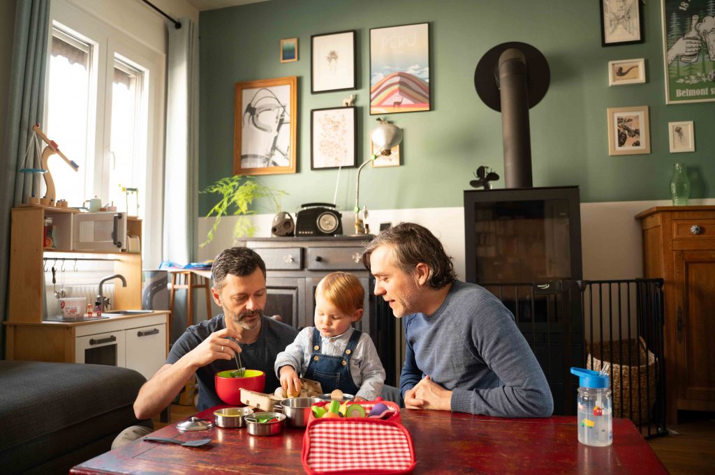 FAMILLE ETIENNE — 129