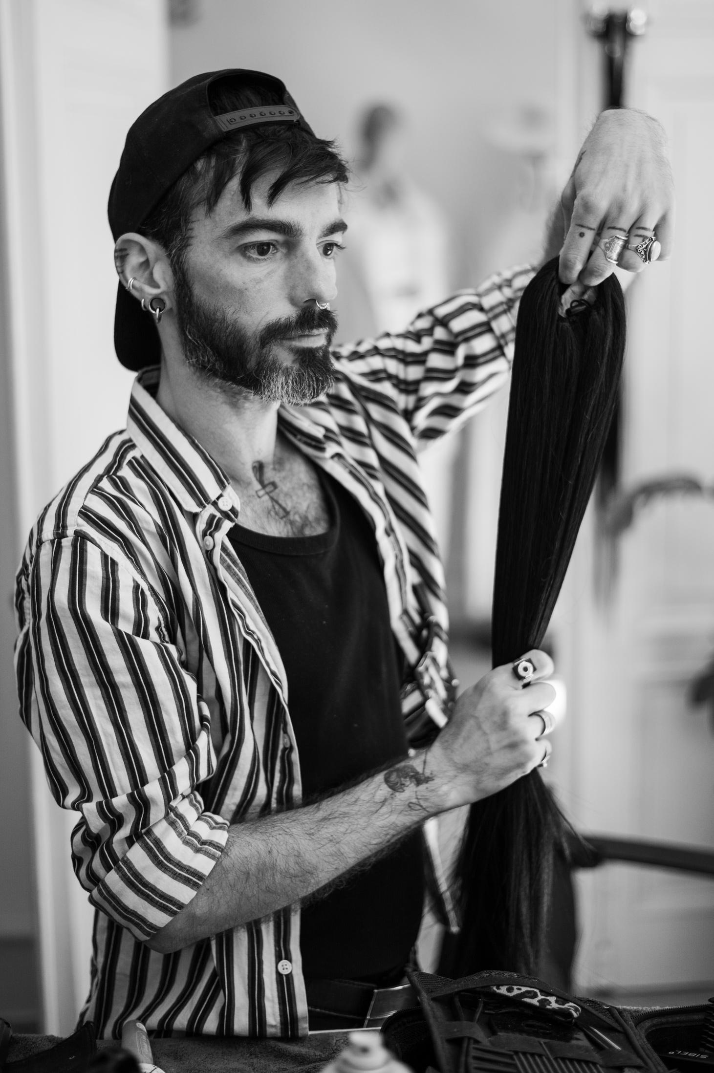 OFF WITH THE HEAD - BACKSTAGE — 18