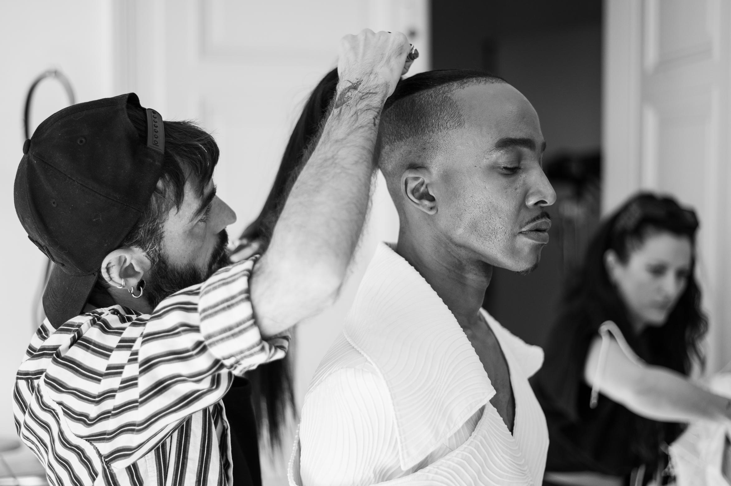 OFF WITH THE HEAD - BACKSTAGE — 21
