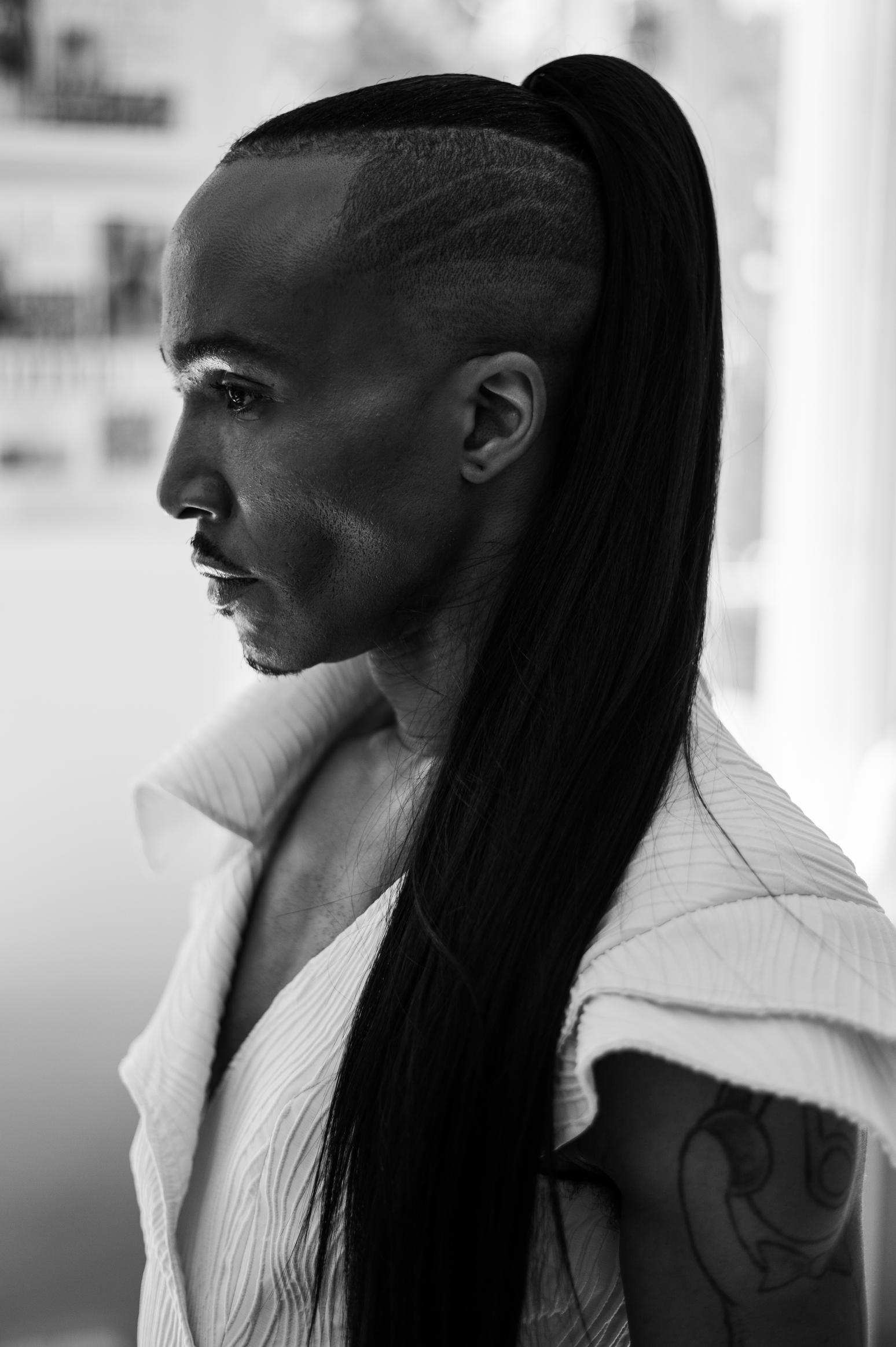 OFF WITH THE HEAD - BACKSTAGE — 22